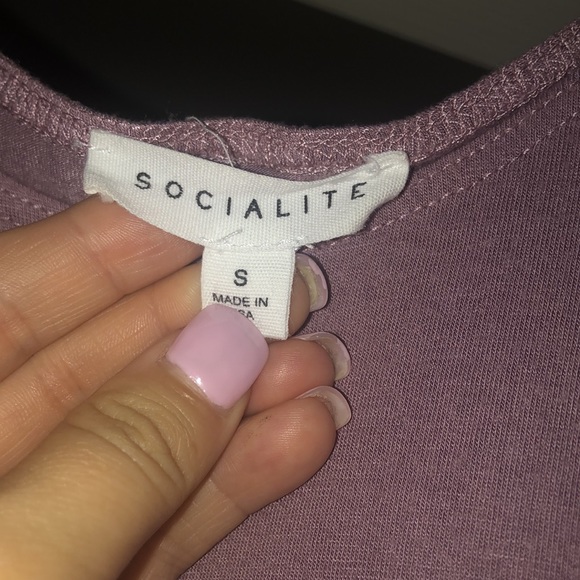 Juniors Socialite Sleeveless Dress - Picture 2 of 4